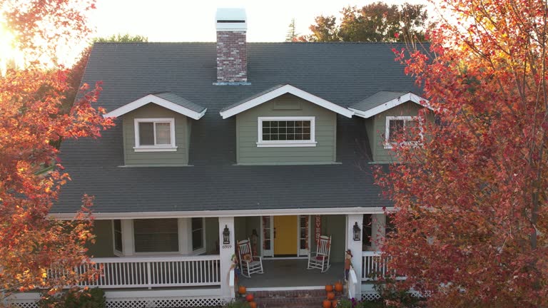 Best Cold Roofs  in Lewisville, WA